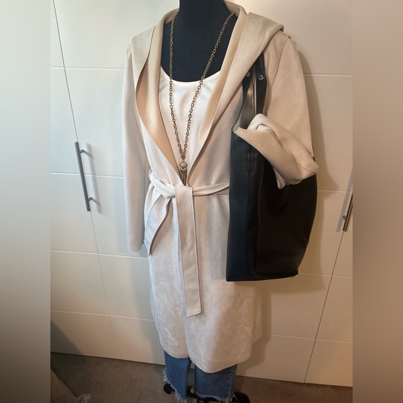 Zara Faux Suede Hooded and Belted Jacket - Picture 9 of 15